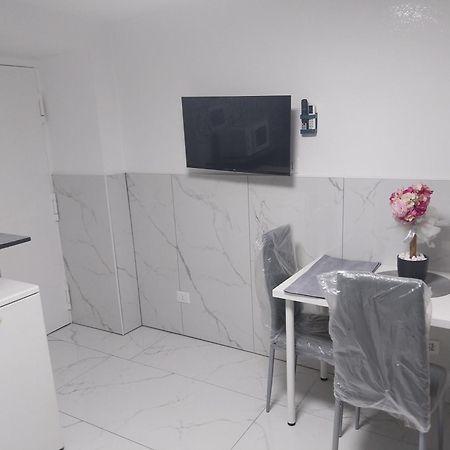 Вилла Piccola House Неаполь Экстерьер фото